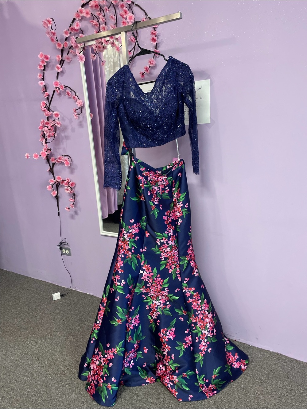 Ellie Wilde Mon Cheri Navy Blue Pink Floral Sequin 2 Piece Size 10 Mermaid Gown